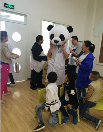 绵竹市人民医院：“大熊猫”进校园，关注宝宝生殖健康