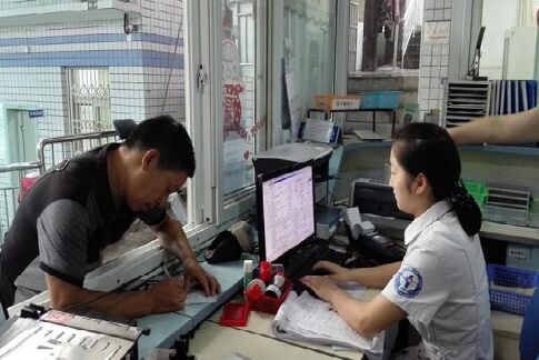 自从有了“财务管家”，龙泉驿区一医院办理出入院手续更便捷了！