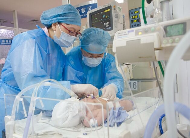 眉山市人民医院新生儿科成功开展脐静脉置管术