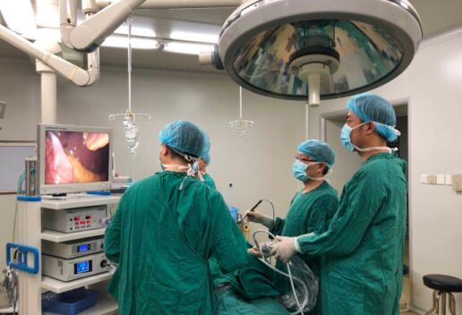 四川大学华西医院绵竹医院成功开展首例腹腔镜胆囊癌根治术