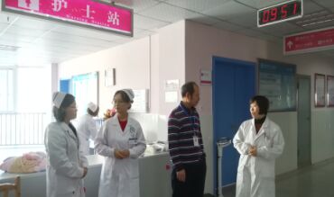 金堂县第二人民医院：院领导参与优质护理查房，促进护理质量提高